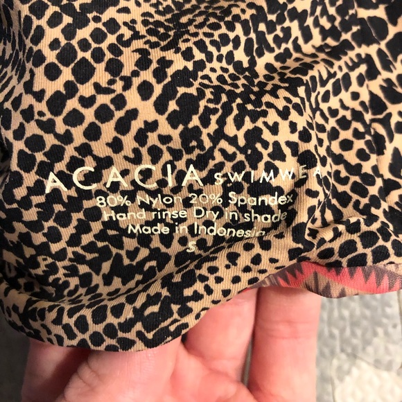 Sold acacia swimwear lumahai top in Navajo - S - Picture 6 of 6